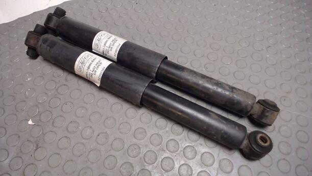 Foto: STOSSDÄMPFERPAAR HINTEN eines Ford Focus Turnier 1.6 TDCi DPF