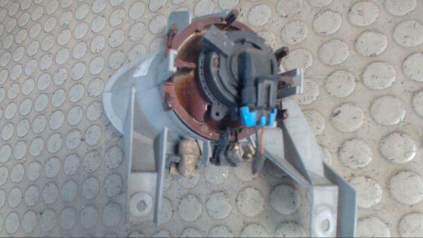 Foto: NEBELSCHEINWERFER RECHTS eines Opel Tigra 1.4i 16V