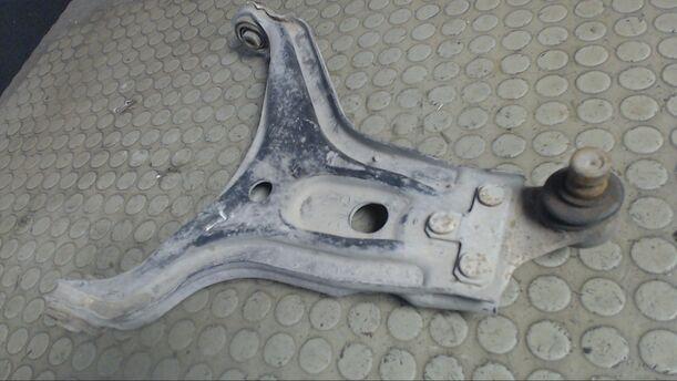 Foto: QUERLENKER VORN LINKS eines Audi 80 2.0 E