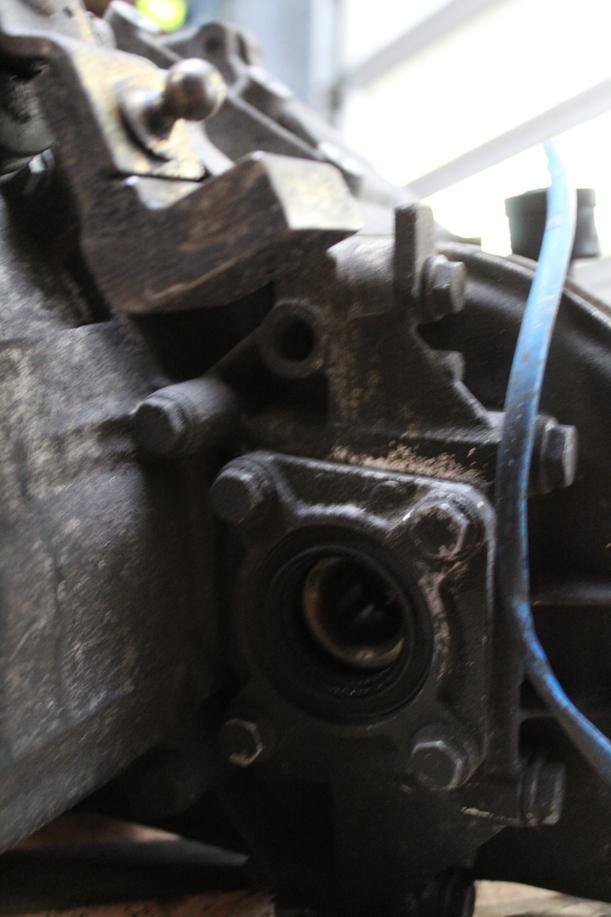 Foto: SCHALTGETRIEBE 5-GANG eines Lancia Y 1.2