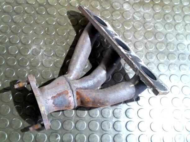 Foto: AUSPUFFKRÜMMER HINTEN eines Rover 75 2.0 V6