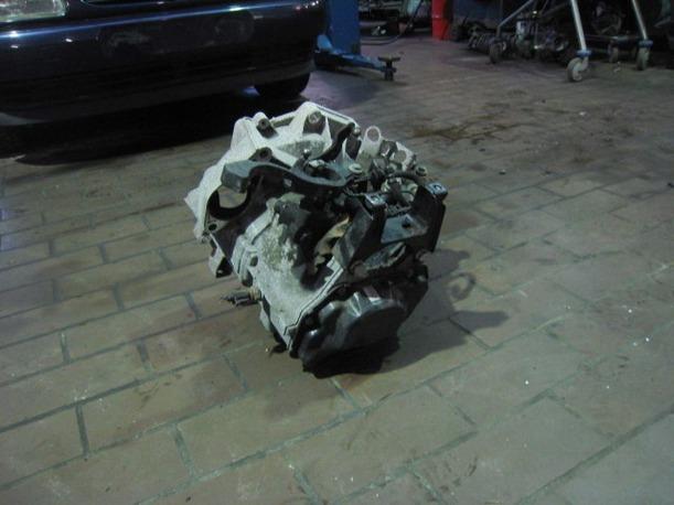 Foto: SCHALTGETRIEBE  5-GANG eines Ford Fiesta DI
