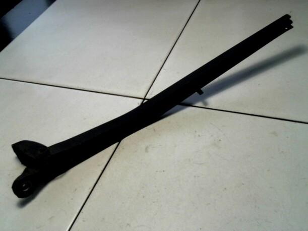 Foto: SCHEIBENWISCHERARM HINTEN eines Fiat Punto 1.2