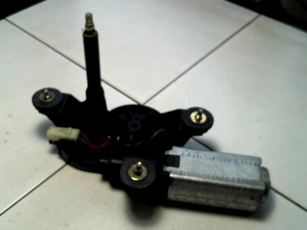 Foto: SCHEIBENWISCHERMOTOR HINTEN eines Fiat Punto 1.2