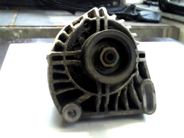 Foto: LICHTMASCHINE DENSO eines Fiat Punto 1.2