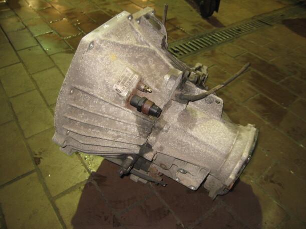 Foto: SCHALTGETRIEBE 5-GANG eines Ford Ka LS