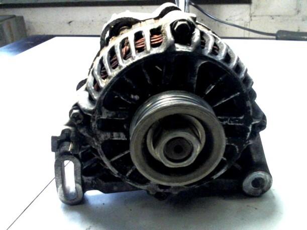 Foto: LICHTMASCHINE eines Renault Clio 1.2