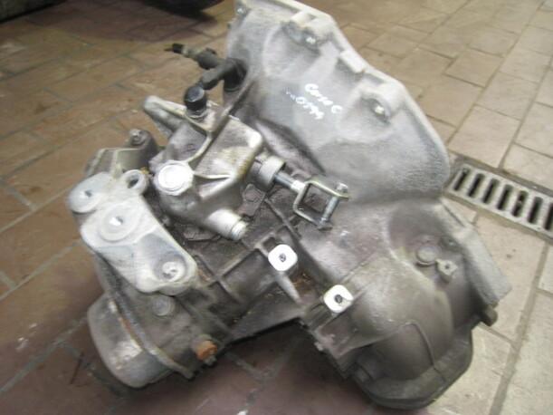 Foto: SCHALTGETRIEBE 5-GANG F13 C3,94 eines Opel Corsa 1.2 16V