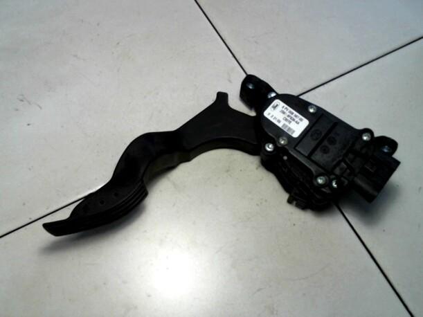 Foto: GASPEDAL eines Mazda 2 1.4l