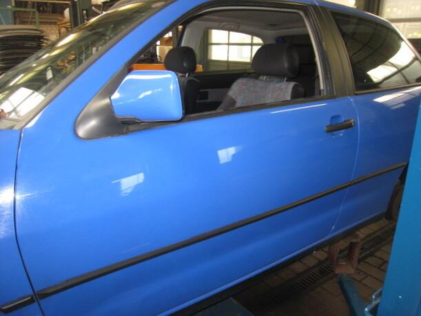 Foto: TÜR VORNE LINKS (2/3-türer) eines Seat Ibiza 1.4 MPI