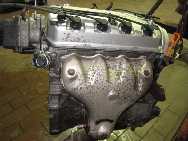 Foto: MOTOR D14Z2 eines Honda Civic 1.4i S