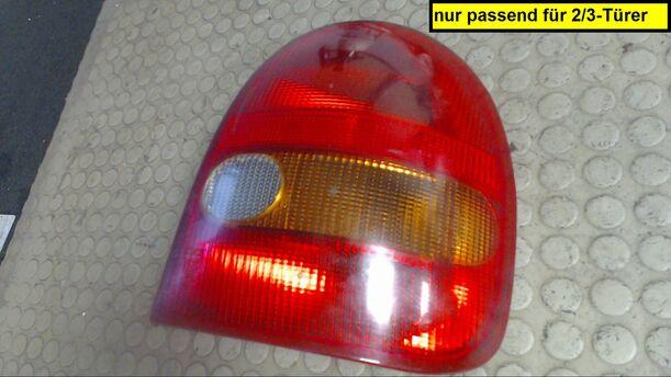 Foto: HECKLEUCHTE / RÜCKLICHT RECHTS eines Opel Corsa