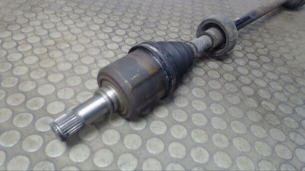 Foto: ANTRIEBSWELLE LINKS eines Honda Civic 1.3