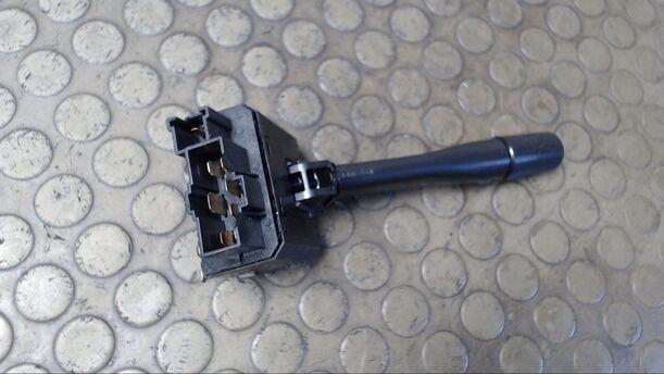 Foto: BLINKSCHALTER/KOMBISCHALTER eines Honda Civic 1.3