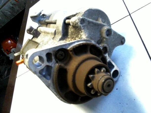 Foto: ANLASSER / STARTER eines Honda Civic 1.3