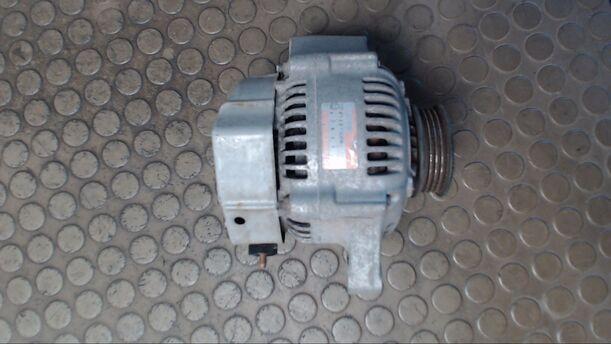 Foto: LICHTMASCHINE eines Honda Civic 1.3