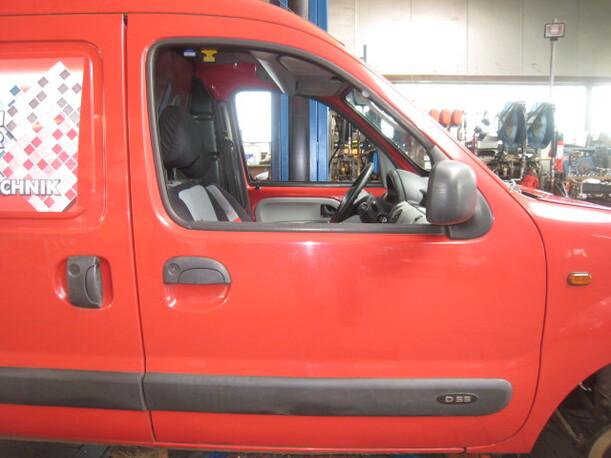 Foto: TÜR VORNE RECHTS eines Renault Kangoo Rapid 1.9 D Eco (RL)