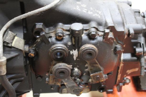 Foto: SCHALTGETRIEBE (UNGEPRÜFT) eines MERCEDES-BENZ 200D