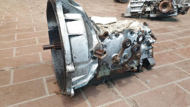 Foto: SCHALTGETRIEBE (UNGEPRÜFT) eines Mercedes-Benz 200 D