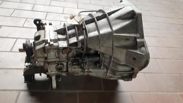 Foto: SCHALTGETRIEBE (UNGEPRÜFT) 4-Gang eines MERCEDES-BENZ 200D