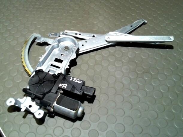 Foto: FENSTERHEBER ELEKTRISCH VORN RECHTS (2/3-TÜRER) eines Opel Corsa 1.2 16V
