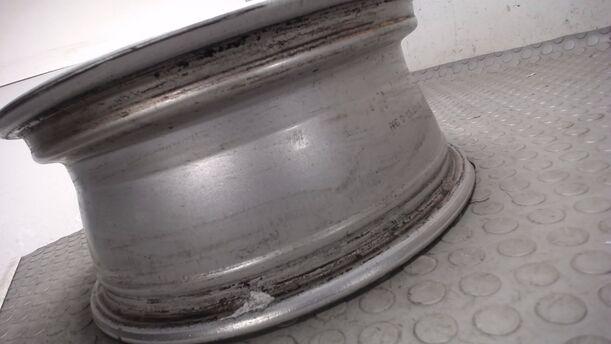 Foto: ALUFELGE 6X15 ET49 (5-Loch) eines Opel Corsa 1.2 16V Highline