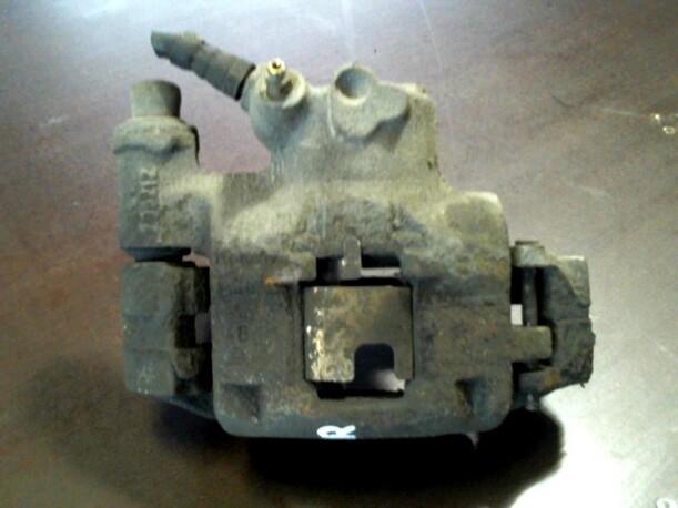 Foto: BREMSSATTEL VORN RECHTS eines Fiat Punto 55