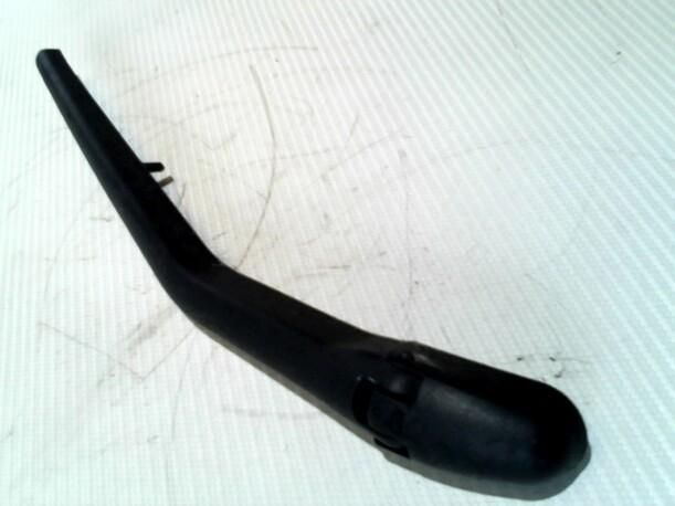 Foto: SCHEIBENWISCHERARM HINTEN eines Fiat Punto 1.2