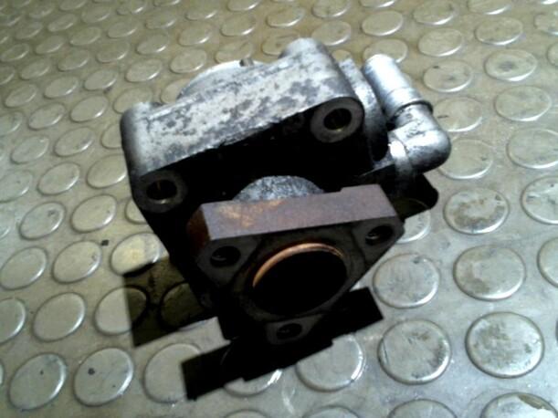 Foto: PUMPE SERVOLENKUNG eines Opel Vectra 2.0 DI