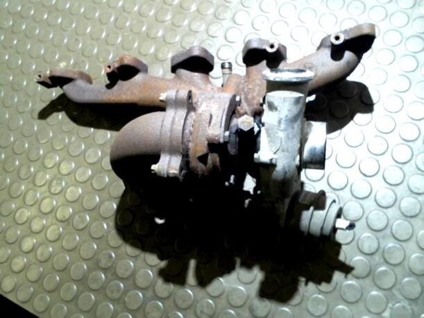 Foto: TURBOLADER eines Opel Vectra 2.0 DI