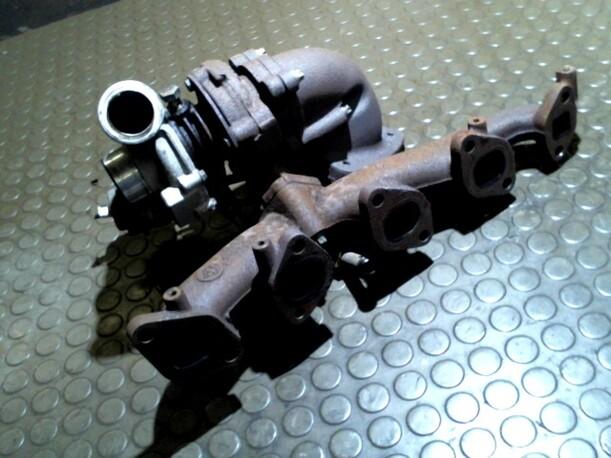 Foto: TURBOLADER eines Opel Vectra 2.0 DI