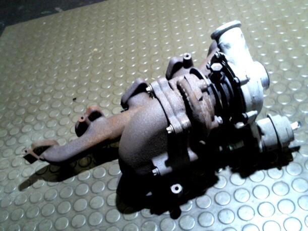 Foto: TURBOLADER eines Opel Vectra 2.0 DI