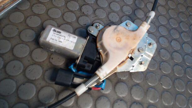 Foto: FENSTERHEBER ELEKTR. HINTEN LINKS eines Fiat Marea 2.0 20V Weekend