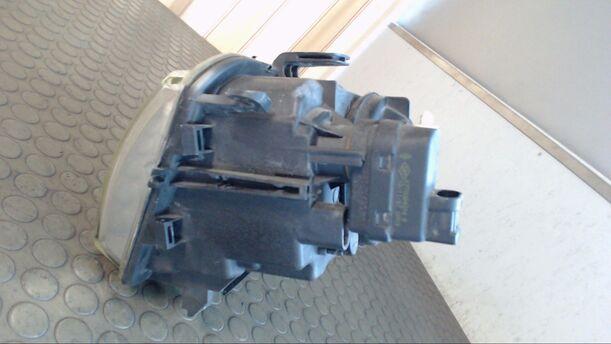 Foto: SCHEINWERFER LINKS eines Renault Megane 1.6