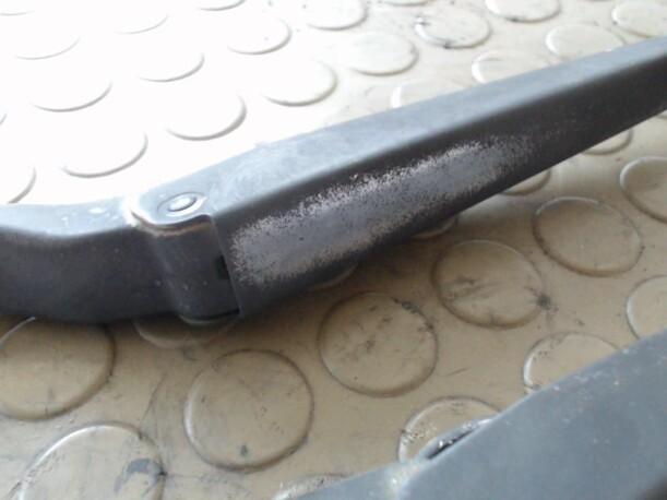 Foto: SCHEIBENWISCHERARME VORN eines Honda Accord 2.0 Sunnyboy