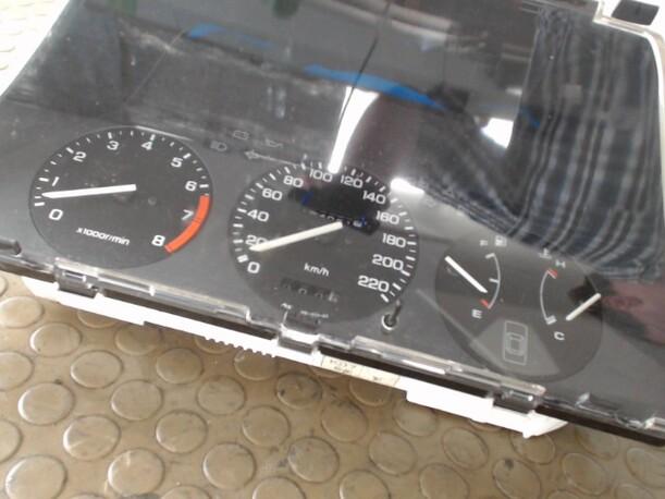 Foto: TACHOEINHEIT eines Honda Accord 2.0 Top