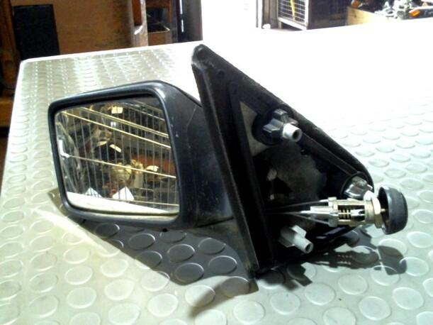 Foto: AUSSENSPIEGEL MECH. VERSTELLB LINKS eines Seat Ibiza 1.4i