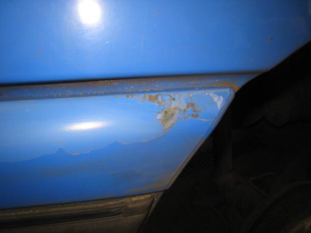 Foto: STOßSTANGE / STOSSFÄNGER HINTEN eines Seat Ibiza 1.4i