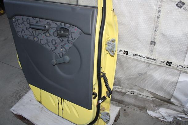 Foto: TÜR HINTEN LINKS eines Hyundai Atos Prime 1.0i