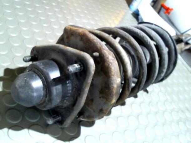Foto: FEDERBEIN VORN LINKS eines Hyundai Atos Prime 1.0i