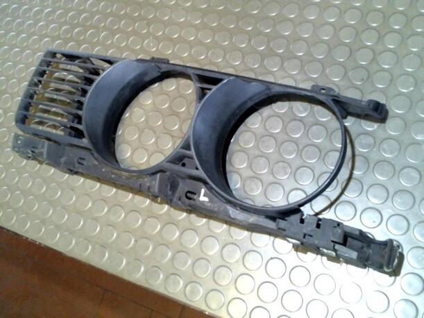Foto: KÜHLERGRILL SEITLICH LINKS eines BMW 520i 24V LS