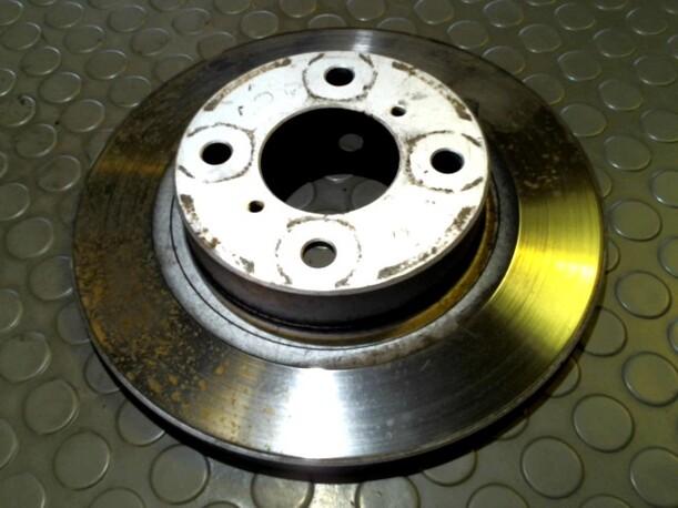 Foto: BREMSSCHEIBE VORN RECHTS eines Opel Agila 1.0 12 V LS