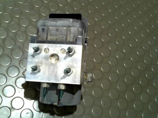 Foto: HAUPTBREMSAGGREGAT ABS eines Opel Corsa 1.0 12V LS