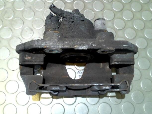 Foto: BREMSSATTEL VORN LINKS eines Opel Corsa LS