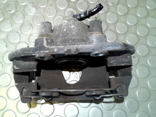 Foto: BREMSSATTEL VORN RECHTS eines Opel Corsa LS