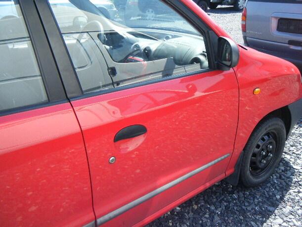 Foto: TÜR VORNE RECHTS eines Hyundai Atos 1.0i LS