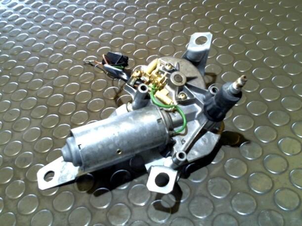 Foto: SCHEIBENWISCHERMOTOR HINTEN eines Ford Scorpio Turnier GSi Champion