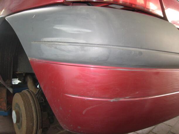 Foto: STOßSTANGE / STOSSFÄNGER HINTEN eines Renault Clio 1.2 GSi Champion