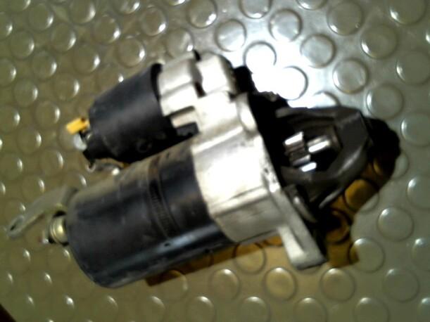 Foto: ANLASSER / STARTER BOSCH eines VW Passat Variant 1.6 CS