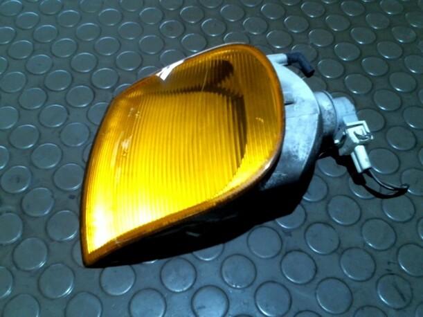 Foto: BLINKER LINKS eines VW Polo 45 CS